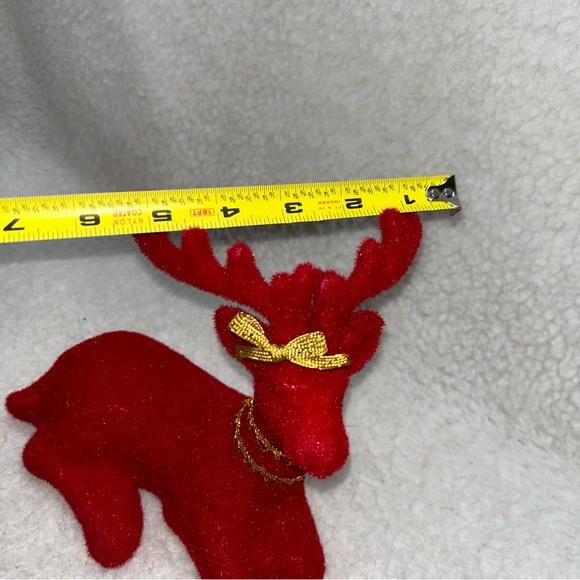 Red Velveteen flocked vintage sitting Reindeer with gold bow 8" plastic - Picture 5 of 11